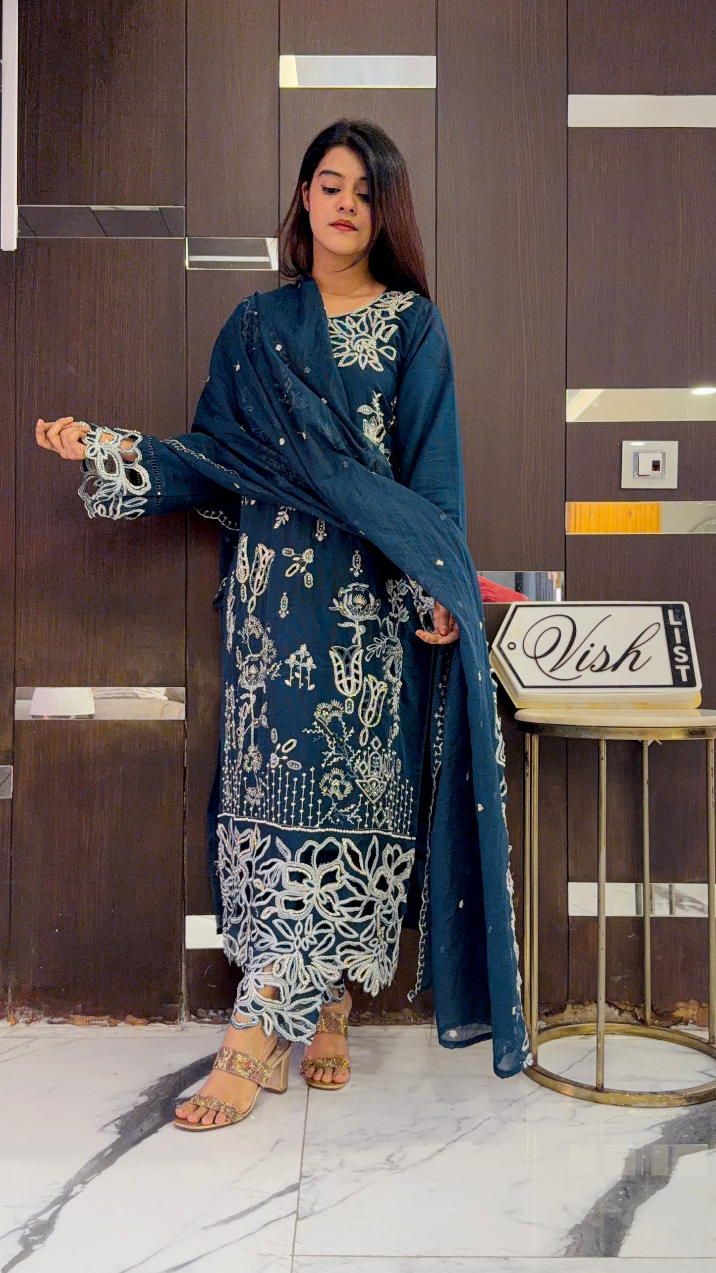 Mariyam Pakistani Formal Set 15