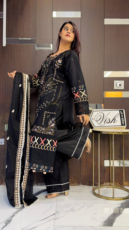 Yalina Pakistani Luxe Lawn Set 01
