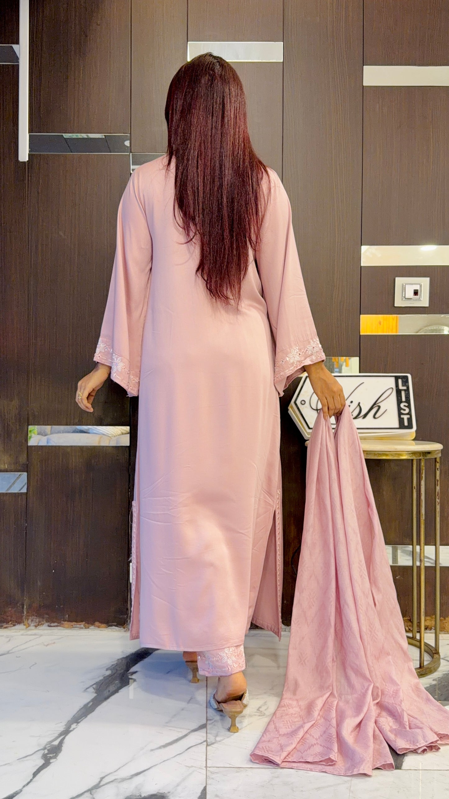 Pari Pakistani Kaftan Set 07