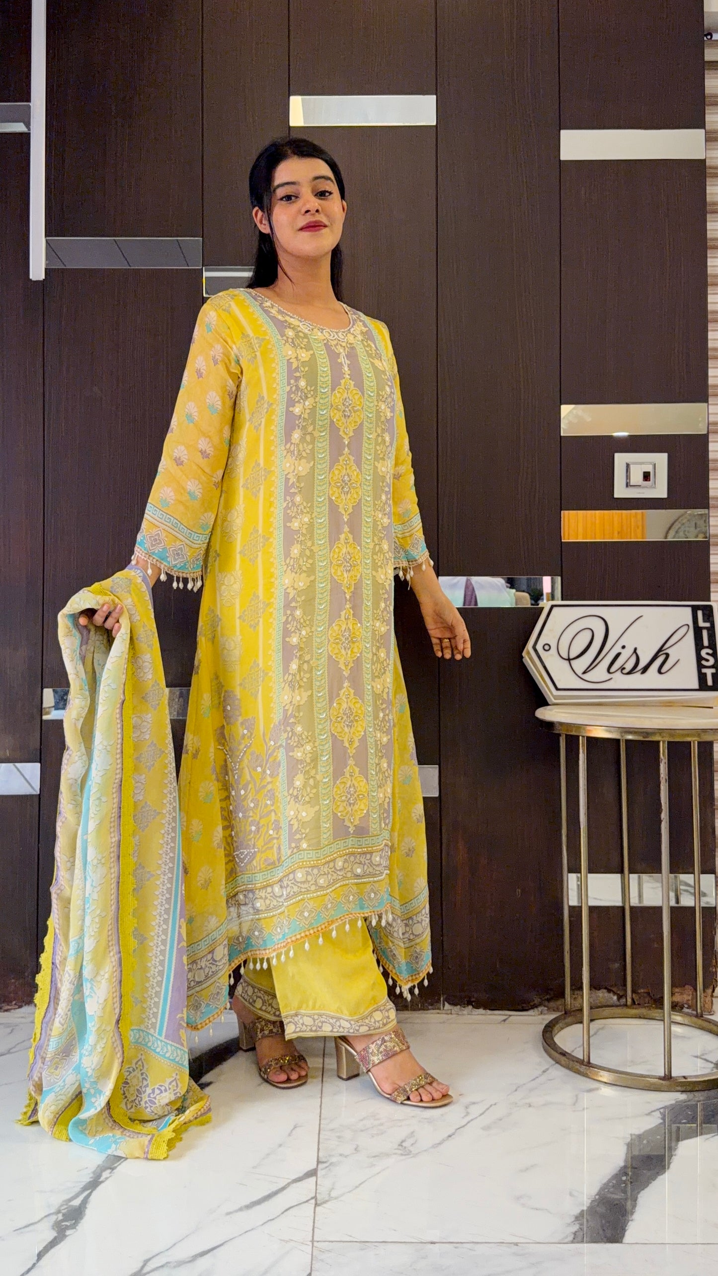 Nayab Pakistani Semi-Formal Set 09