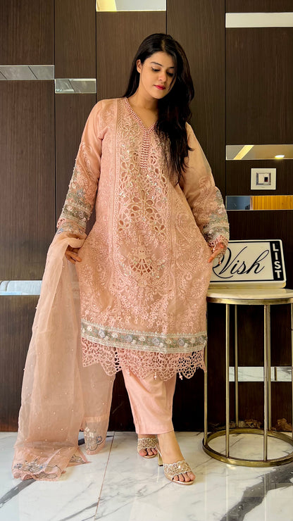 Safeera Pakistani Formal 07