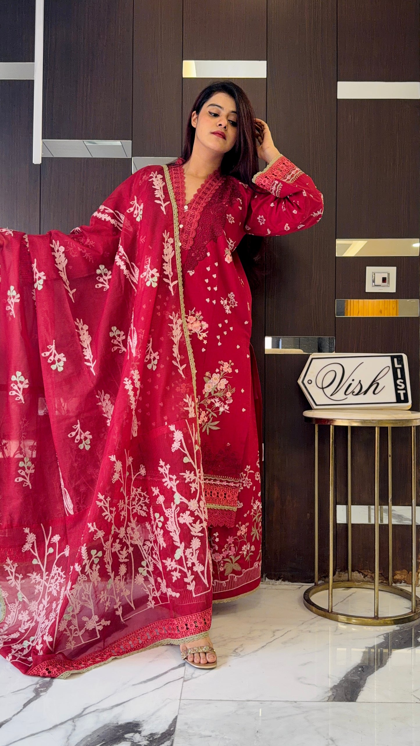 Anah Pakistani Lawn Set 03