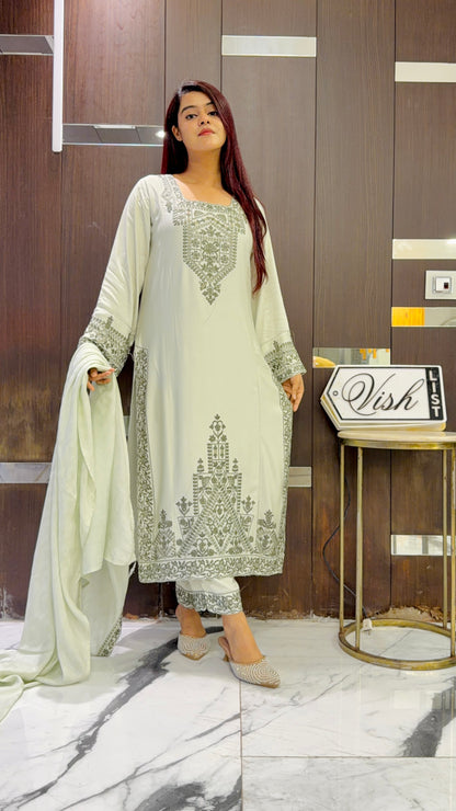 Pari Pakistani Kaftan Set 08
