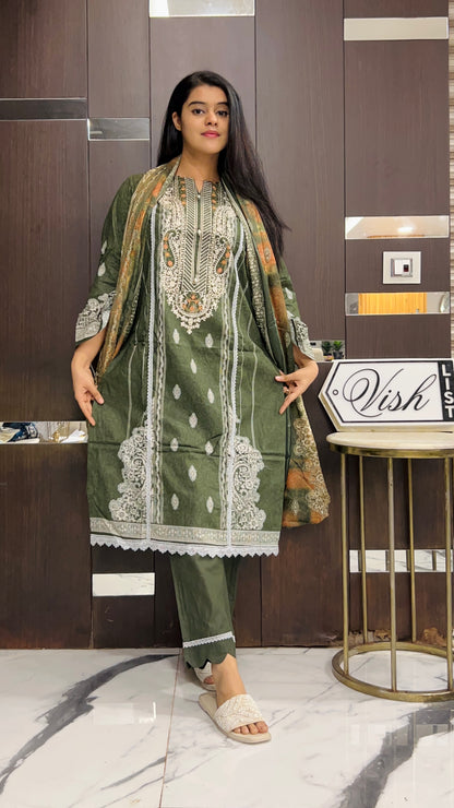 Zeenat Pakistani Lawn Suit 09