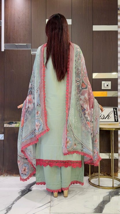Izmir Pakistani Luxe Lawn Set 03