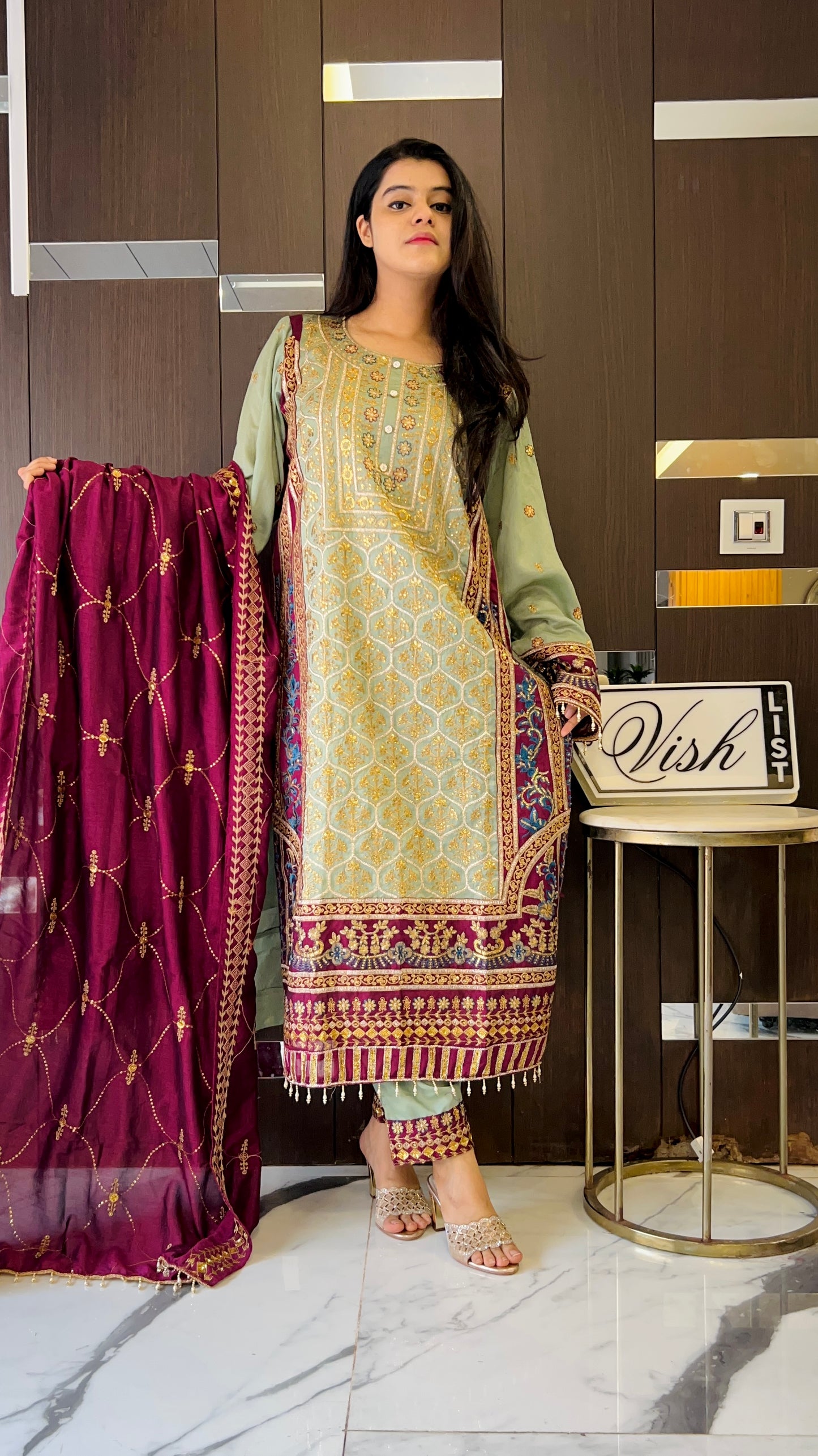 Zaheen Pakistani Suit 02