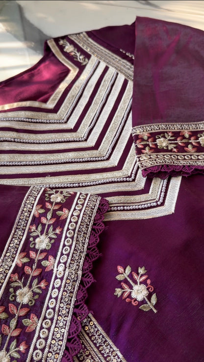 Sadiya Pakistani Formal Set 06