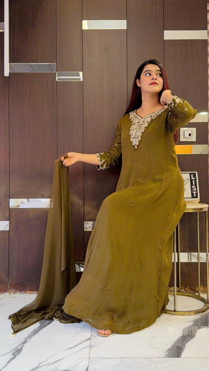 Nazneen Pakistani Formal Set 05