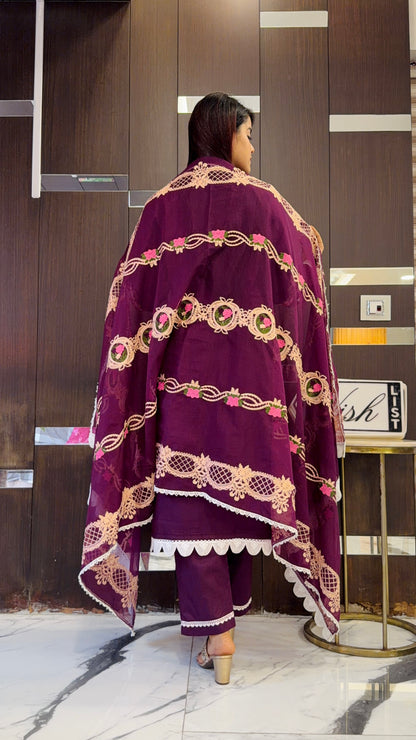 Dananeer Pakistani Luxe Lawn Set 08