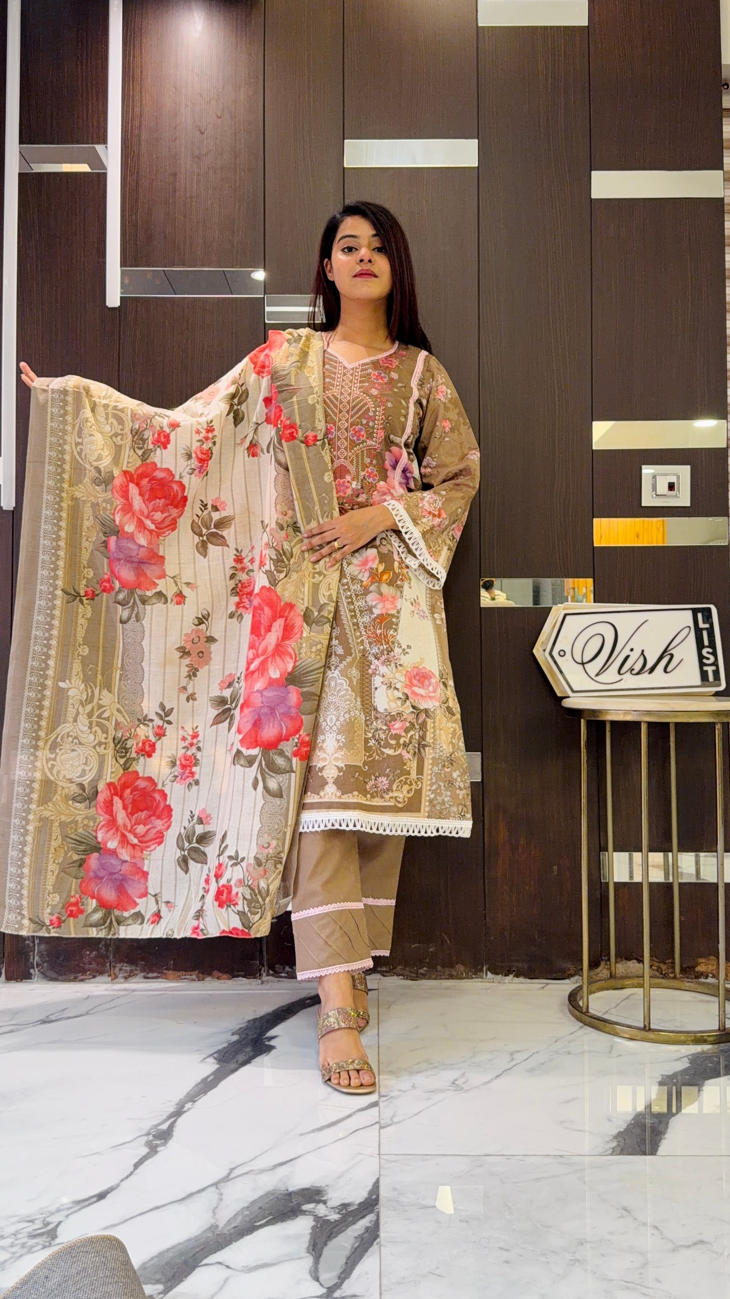 Raunak-e-Ramadan Pakistani Lawn Set 01