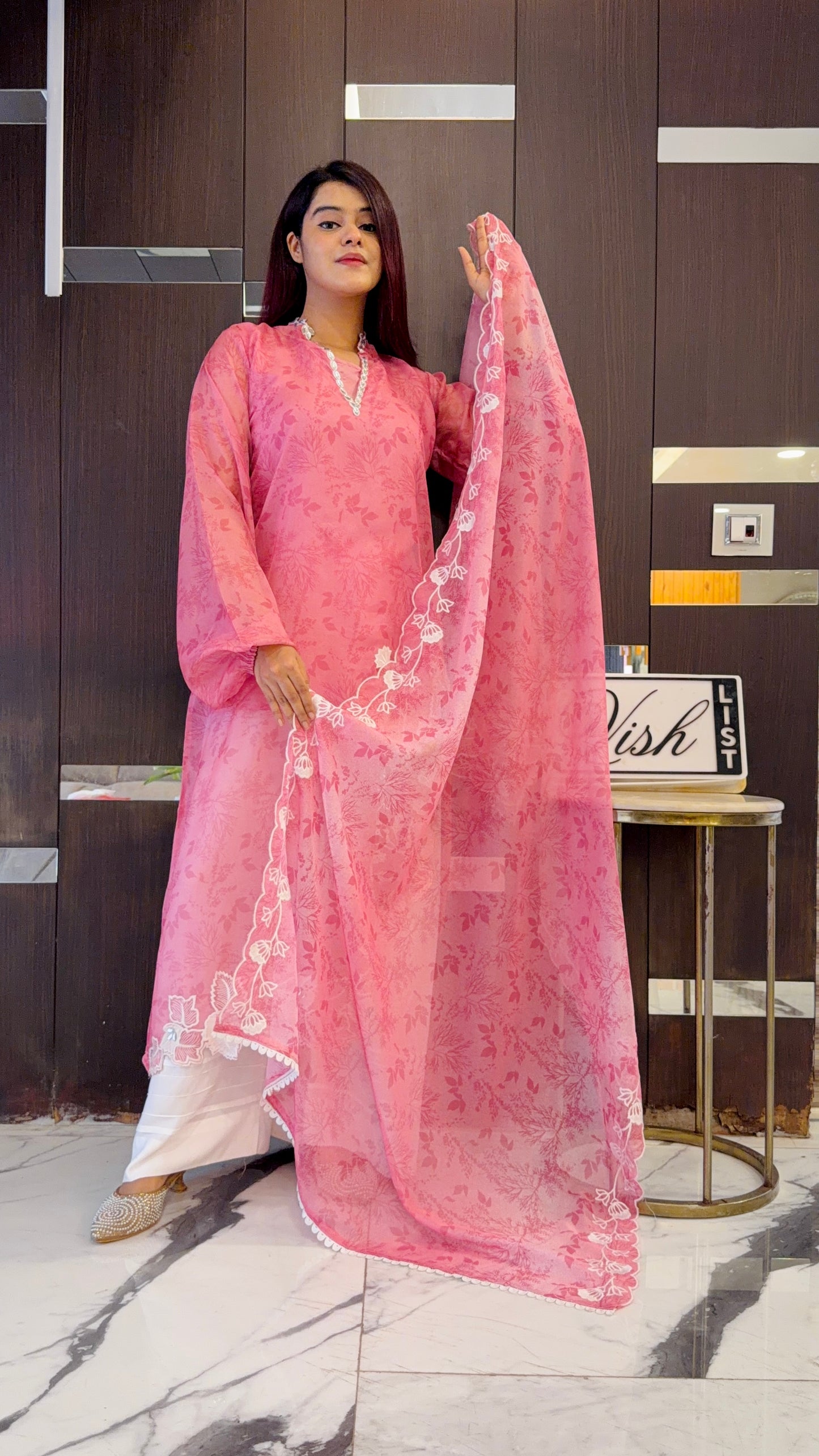 Mahira Pakistani Organza Set