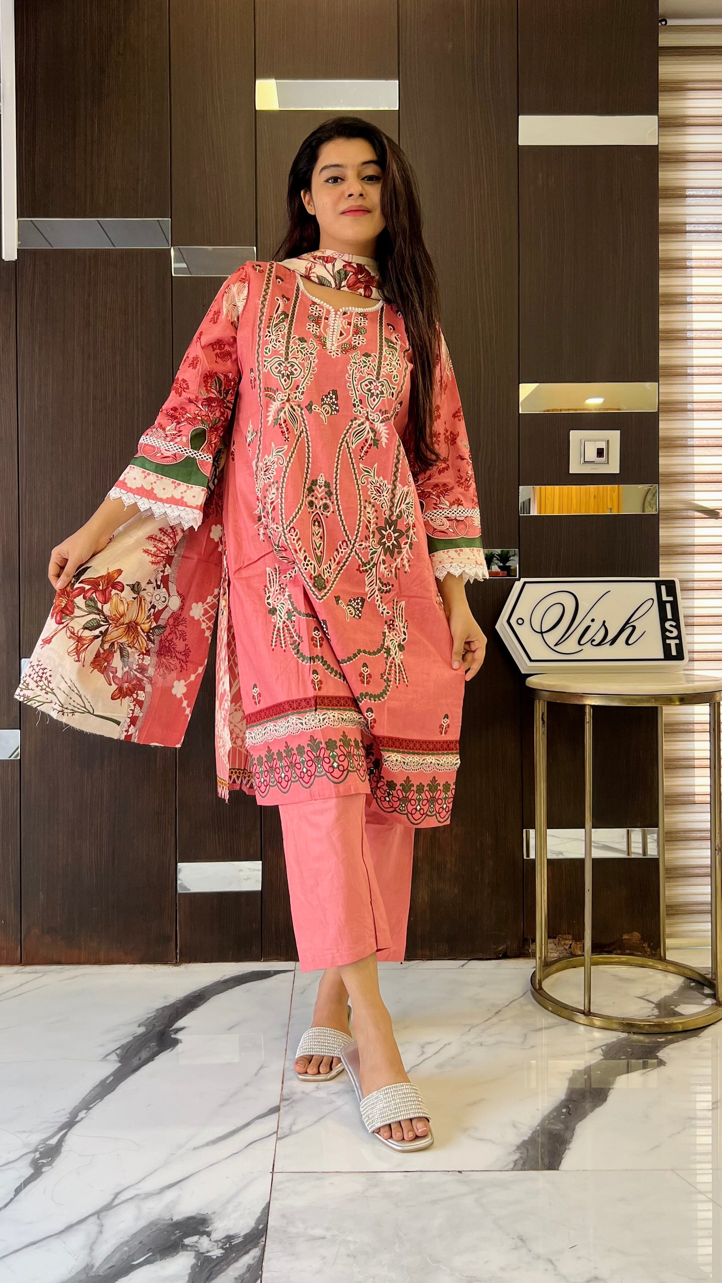 Pakistani Lawn Set LS 22