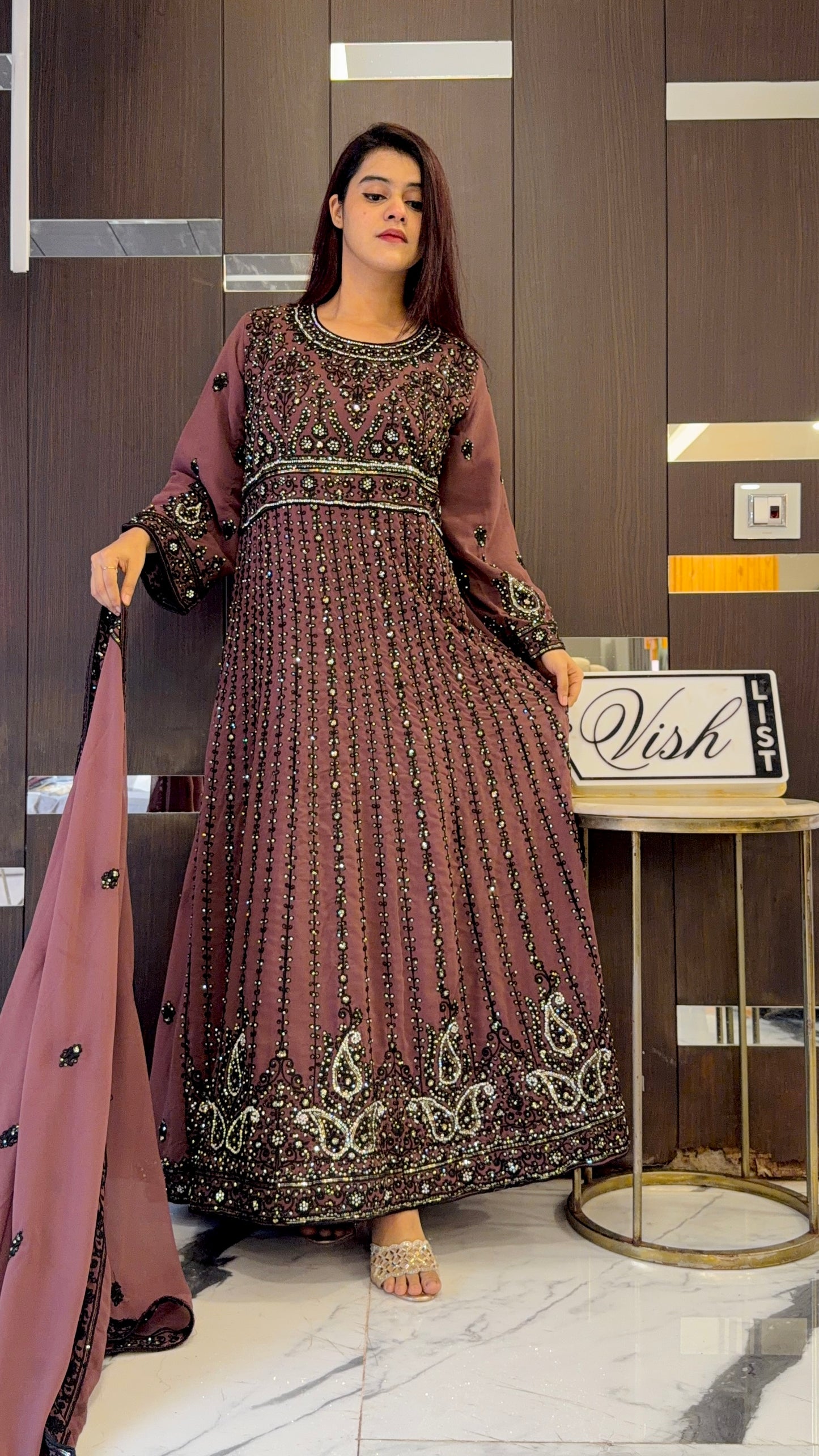 Zafrah Pakistani Formal Gown 02