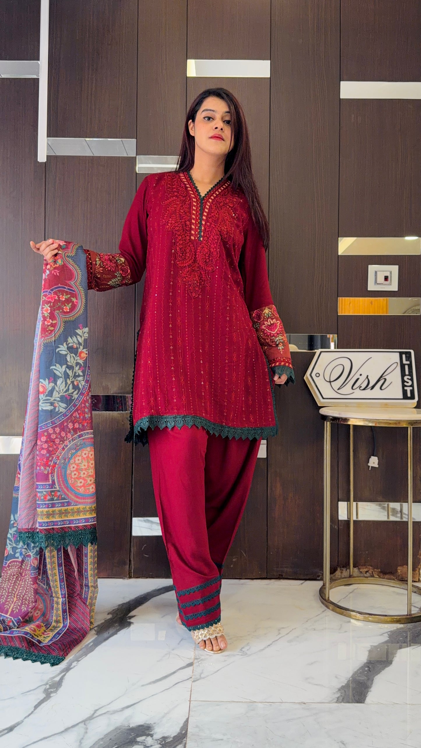 Irha Pakistani Lawn Set 01