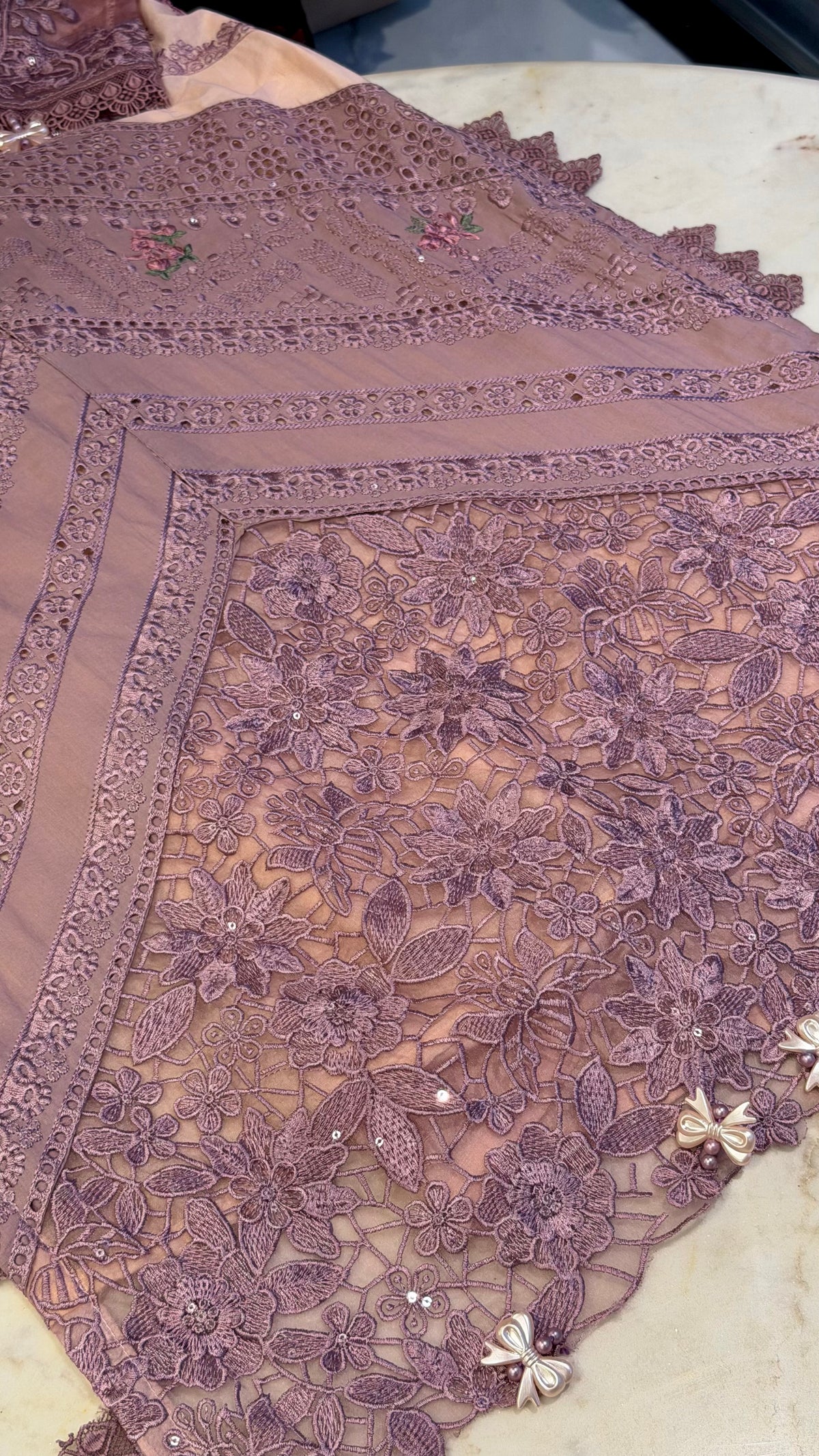 Kifara Pakistani Luxe Lawn Set 05