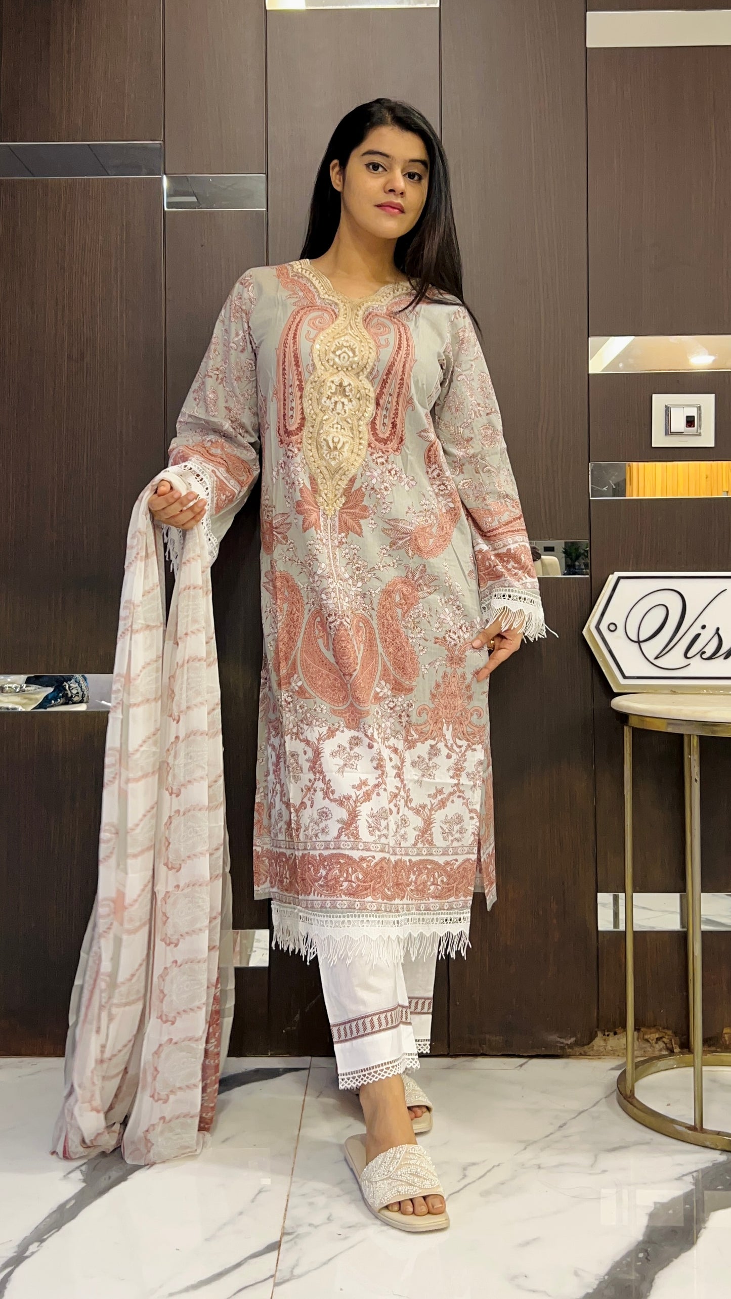 Zeenat Pakistani Lawn Suit 06