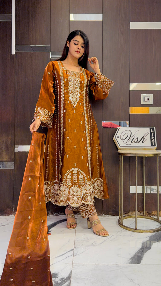 Mariyam Pakistani Formal Set 12