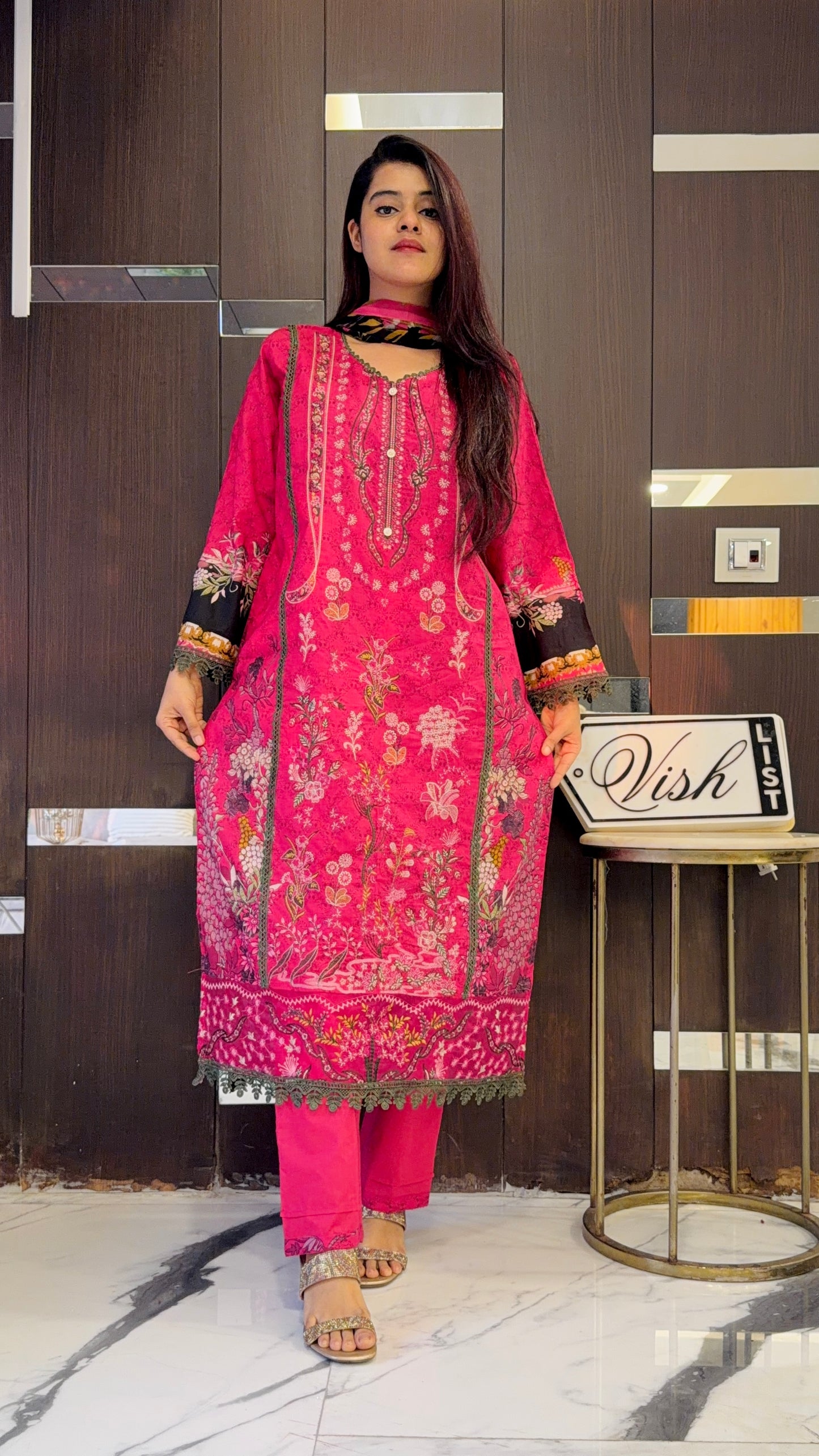 Masoom Pakistani Lawn Set 07