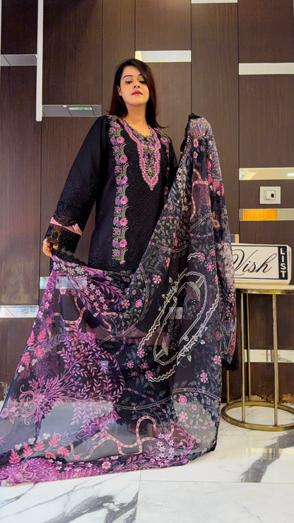 Dananeer Pakistani Luxe Lawn Set 02