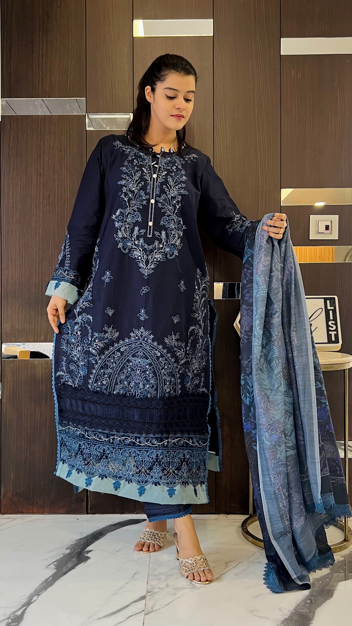 Hania Cutwork Pakistani Lawn Set 03