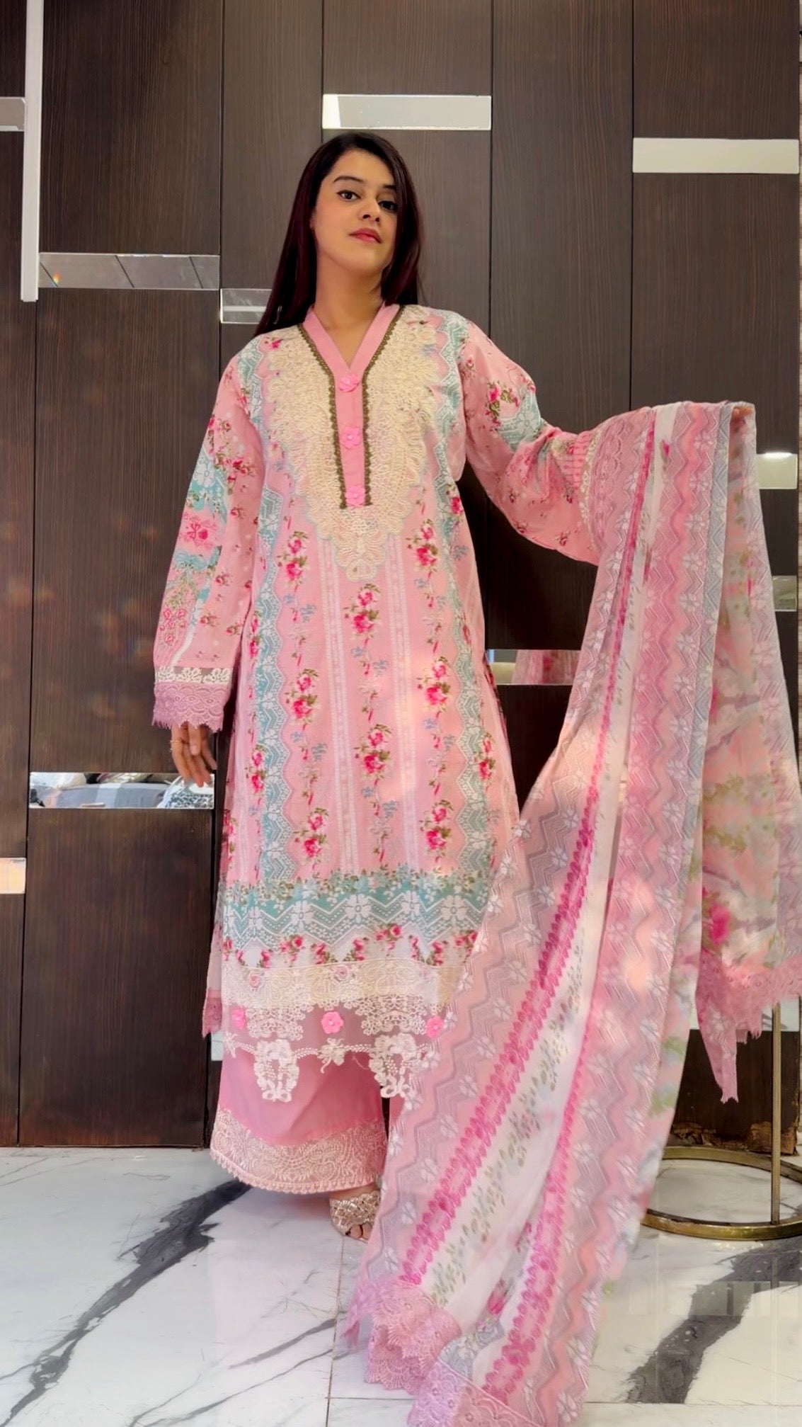 Irha Pakistani Lawn Set 10