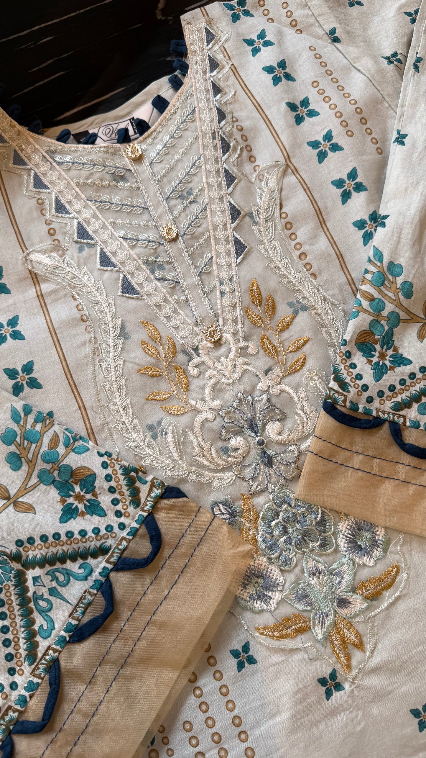 Raunak-e-Ramadan Pakistani Lawn Set 21