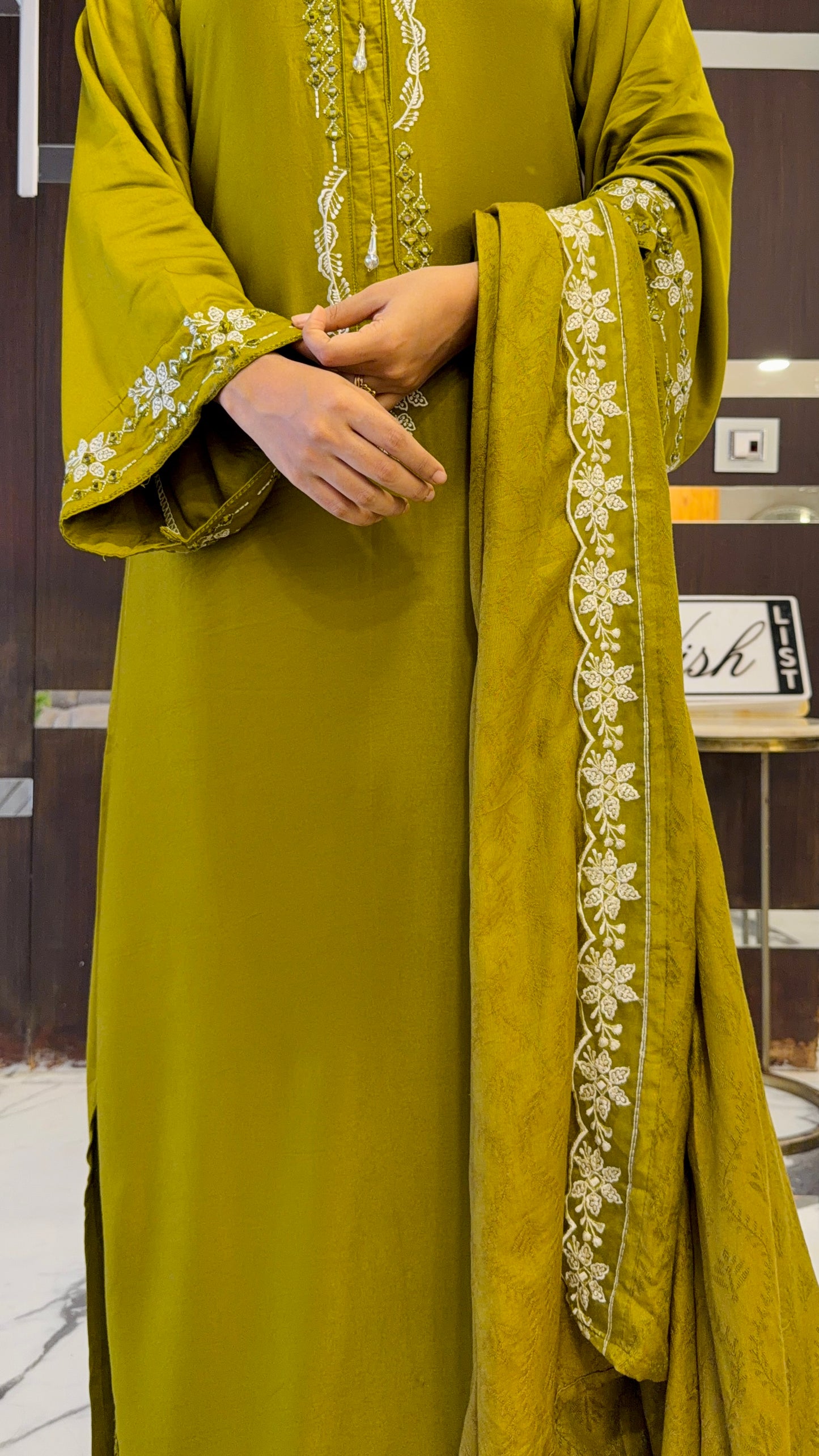 Pari Pakistani Kaftan Set 05