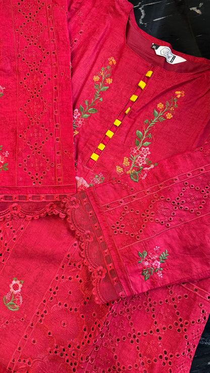 Hafza Pakistan Luxe Lawn Set 05