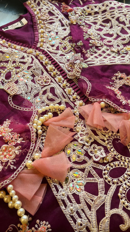 Mahenoor Pakistani Formal Set 06