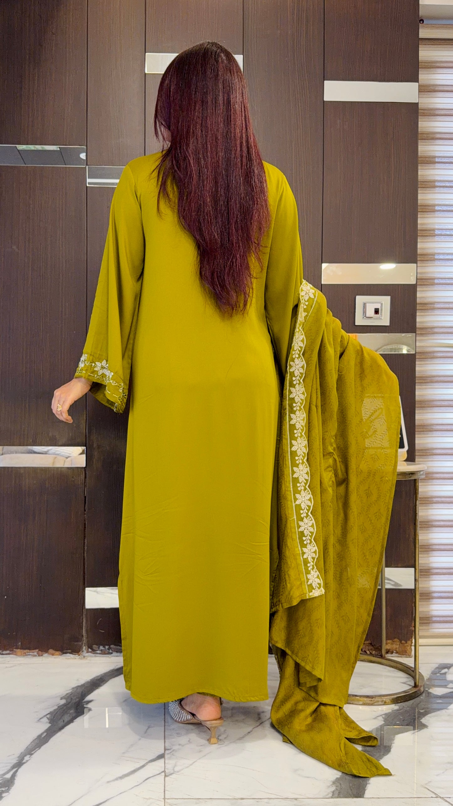 Pari Pakistani Kaftan Set 05