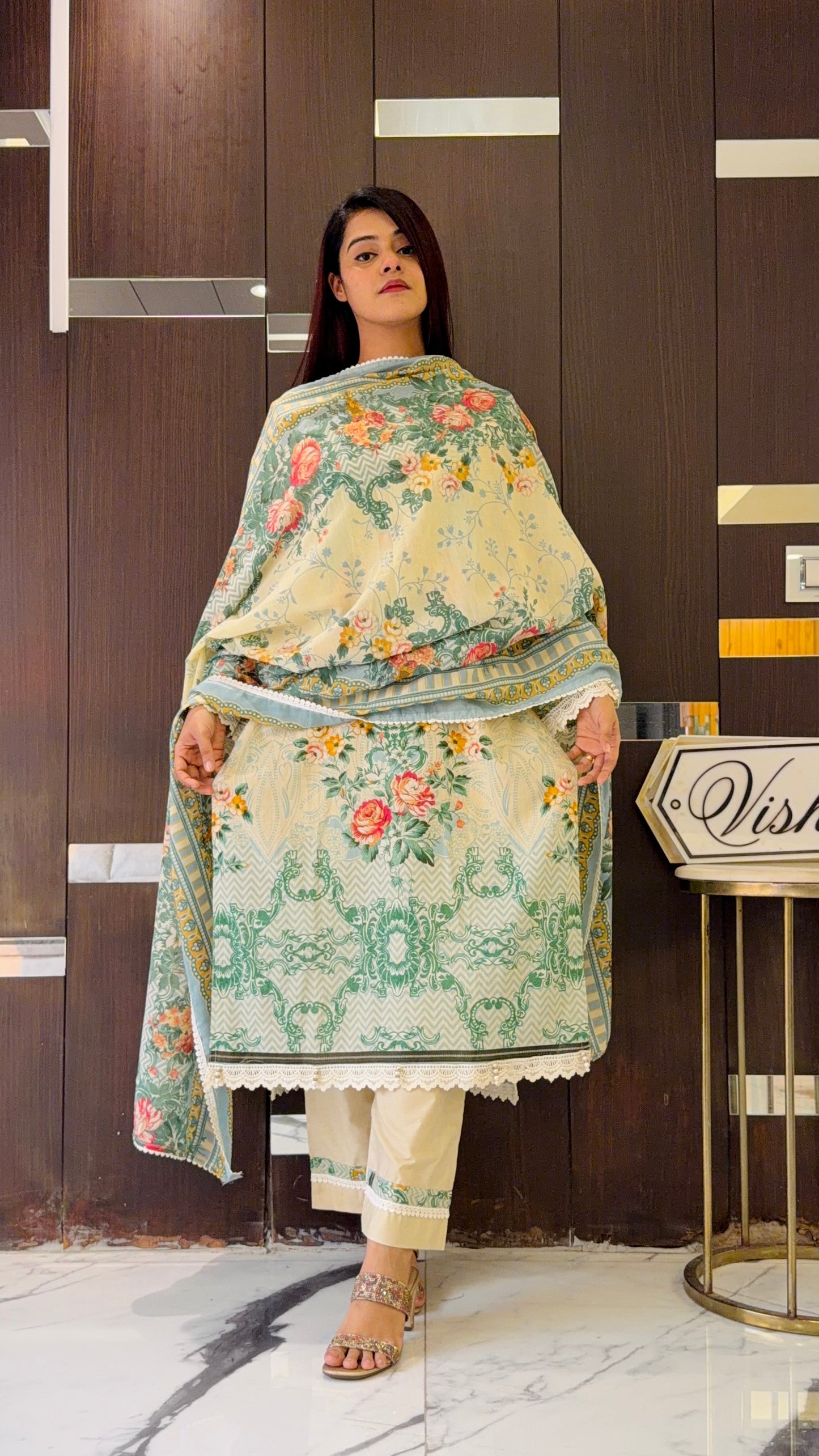 Raunak-e-Ramadan Pakistani Lawn Set 08