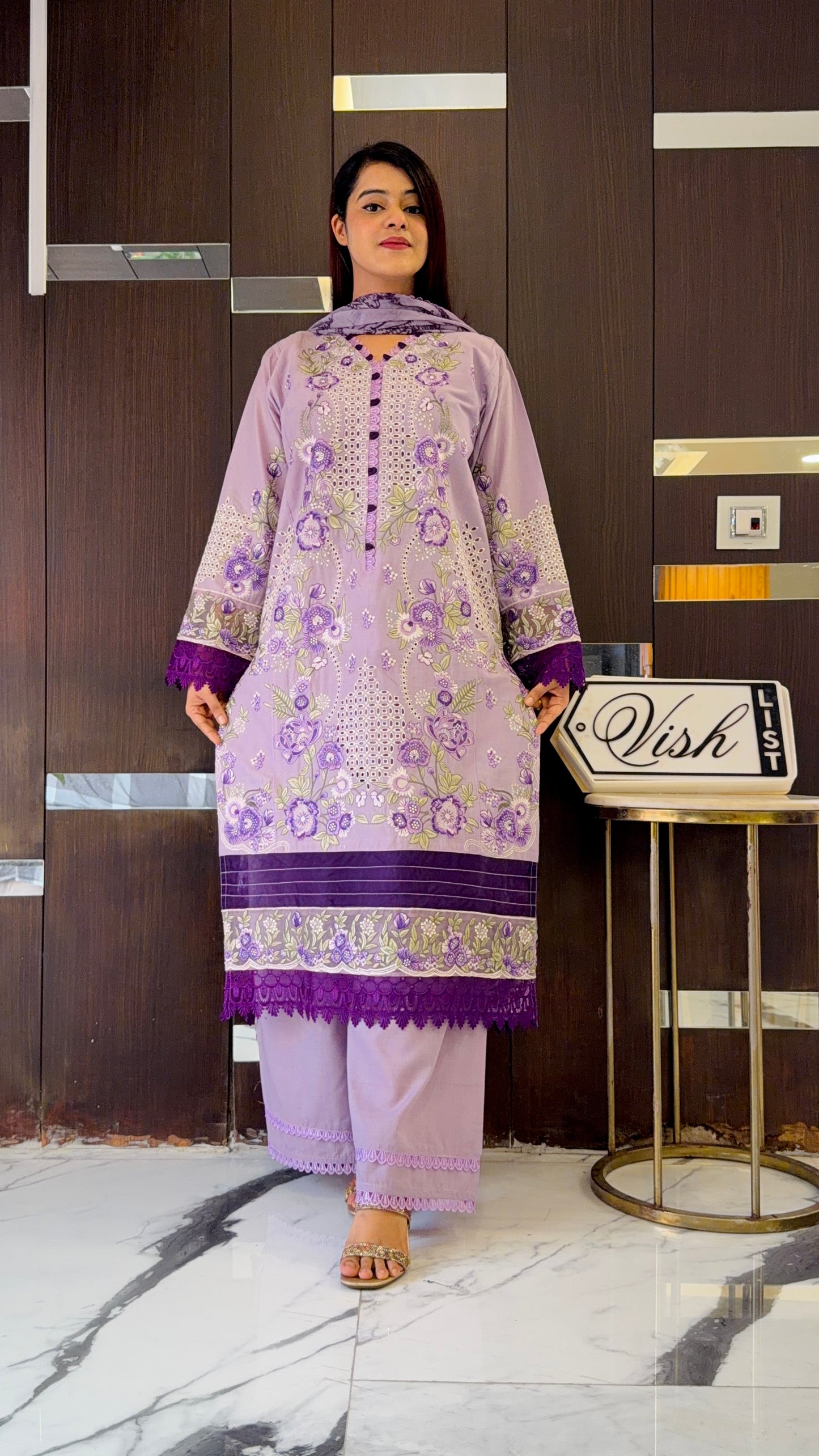 Dananeer Pakistani Luxe Lawn Set 03