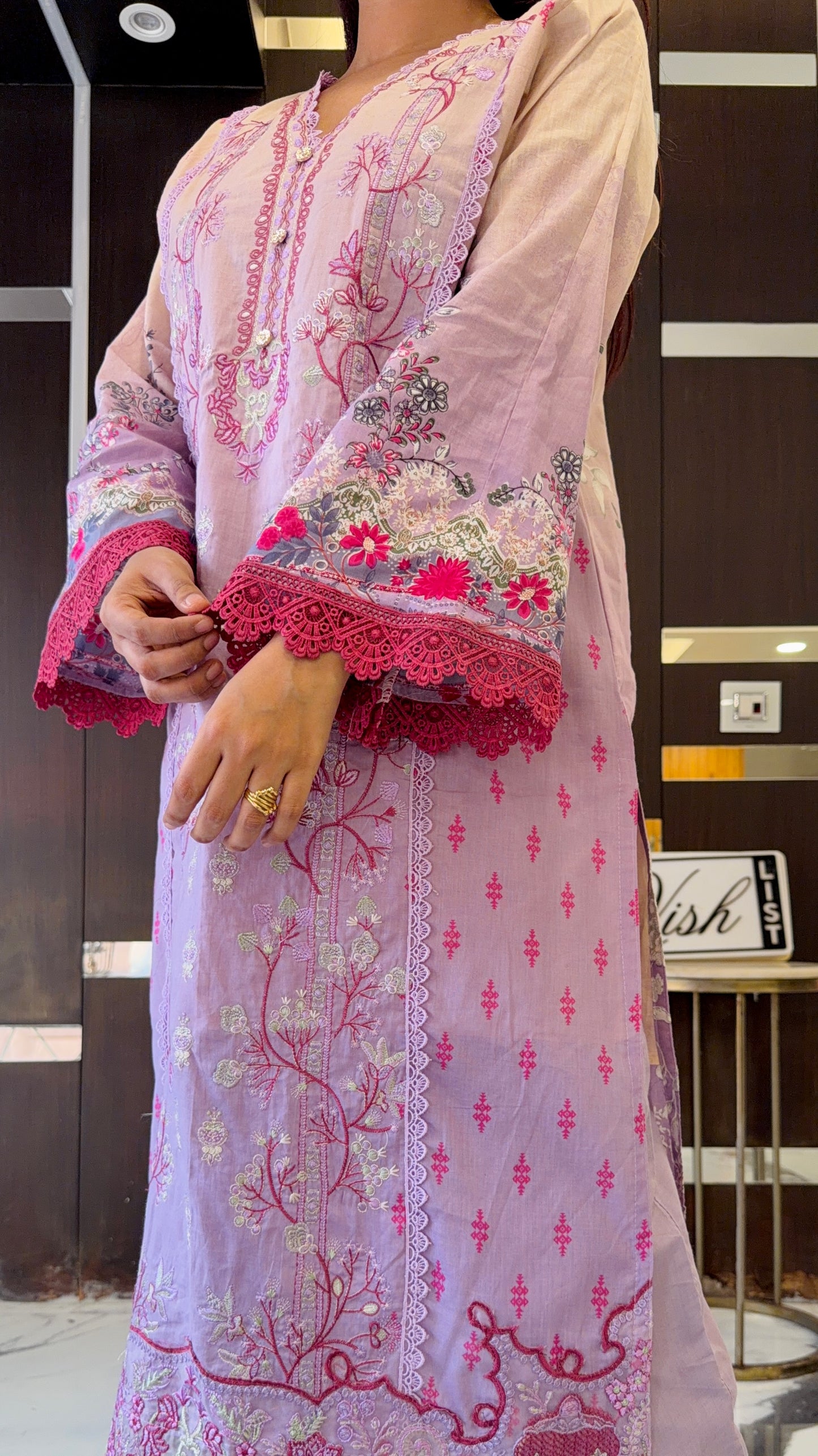 Masoom Pakistani Lawn Set 05