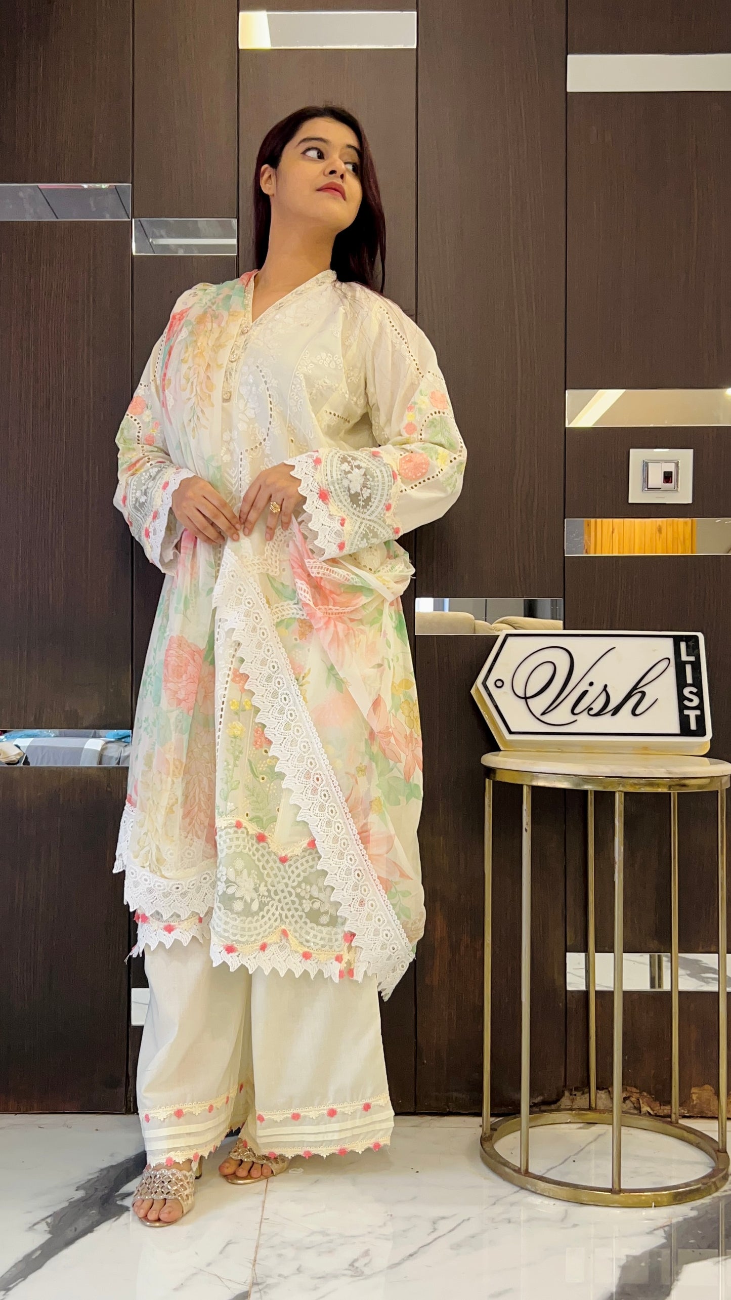 Hafza Pakistan Luxe Lawn Set 07