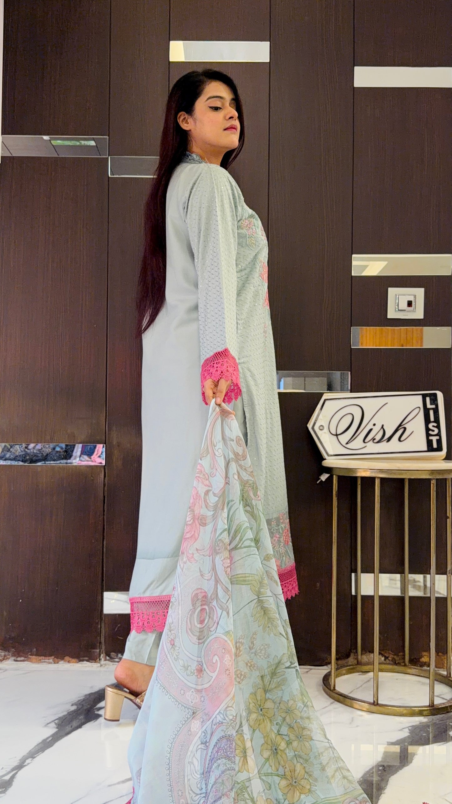 Jazmin Pakistani Luxe Lawn Set 01