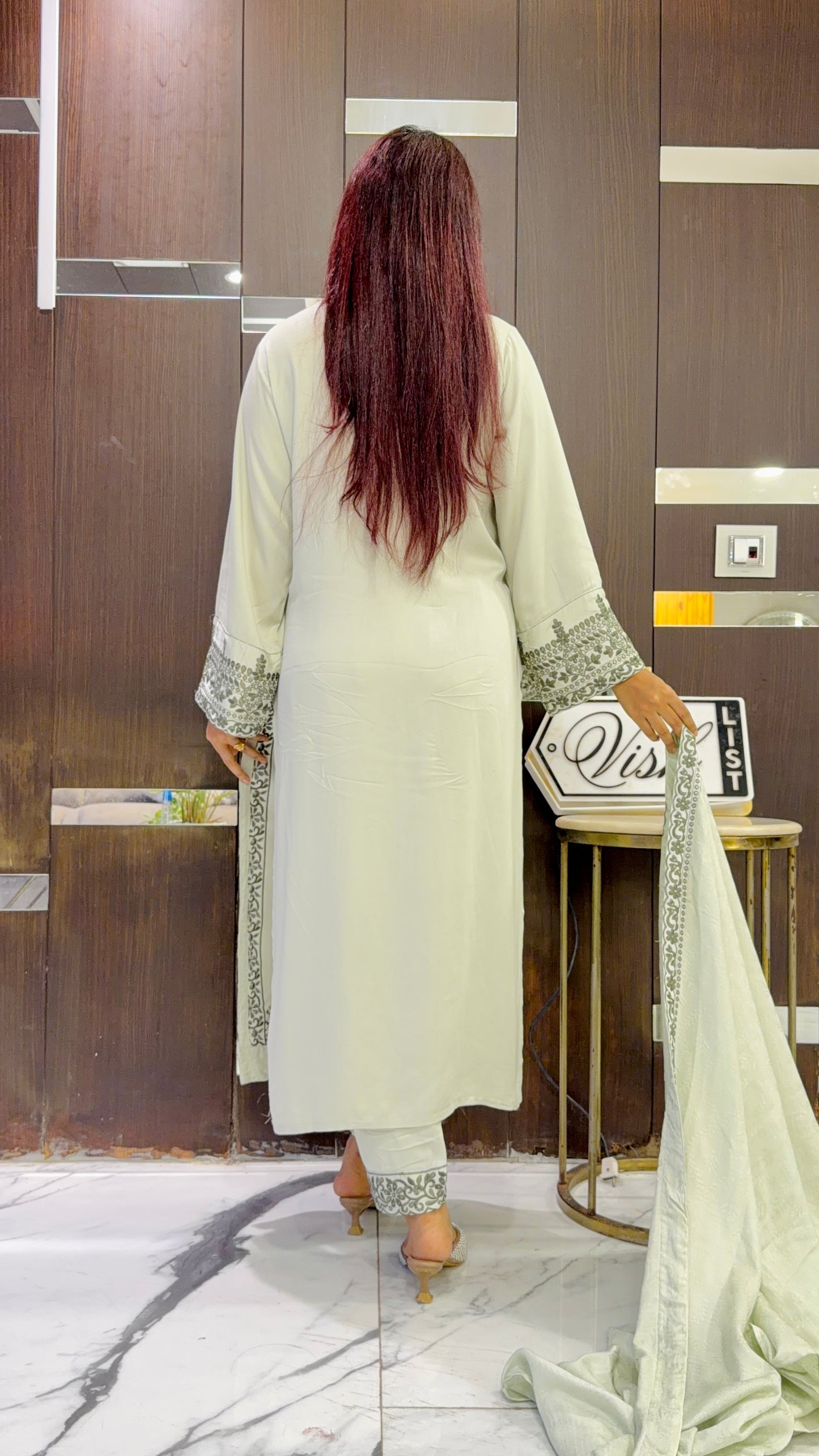 Pari Pakistani Kaftan Set 08