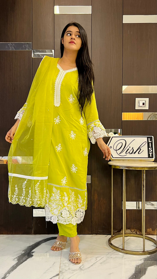 Nazm Pakistani Formal Set 10