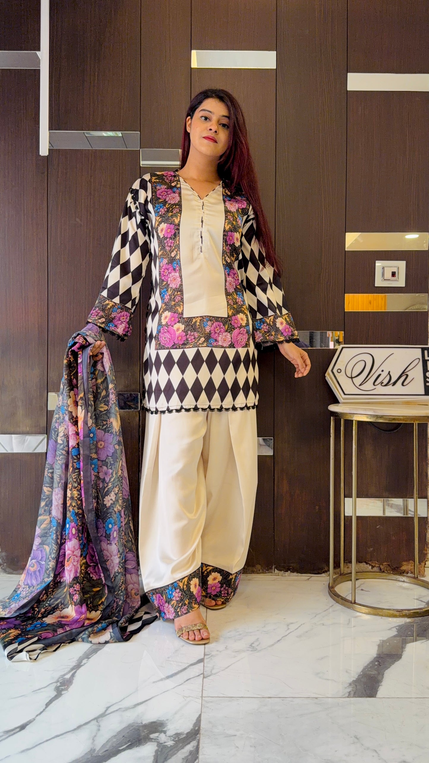 Heena Pakistani Farshi Salwar Set 10
