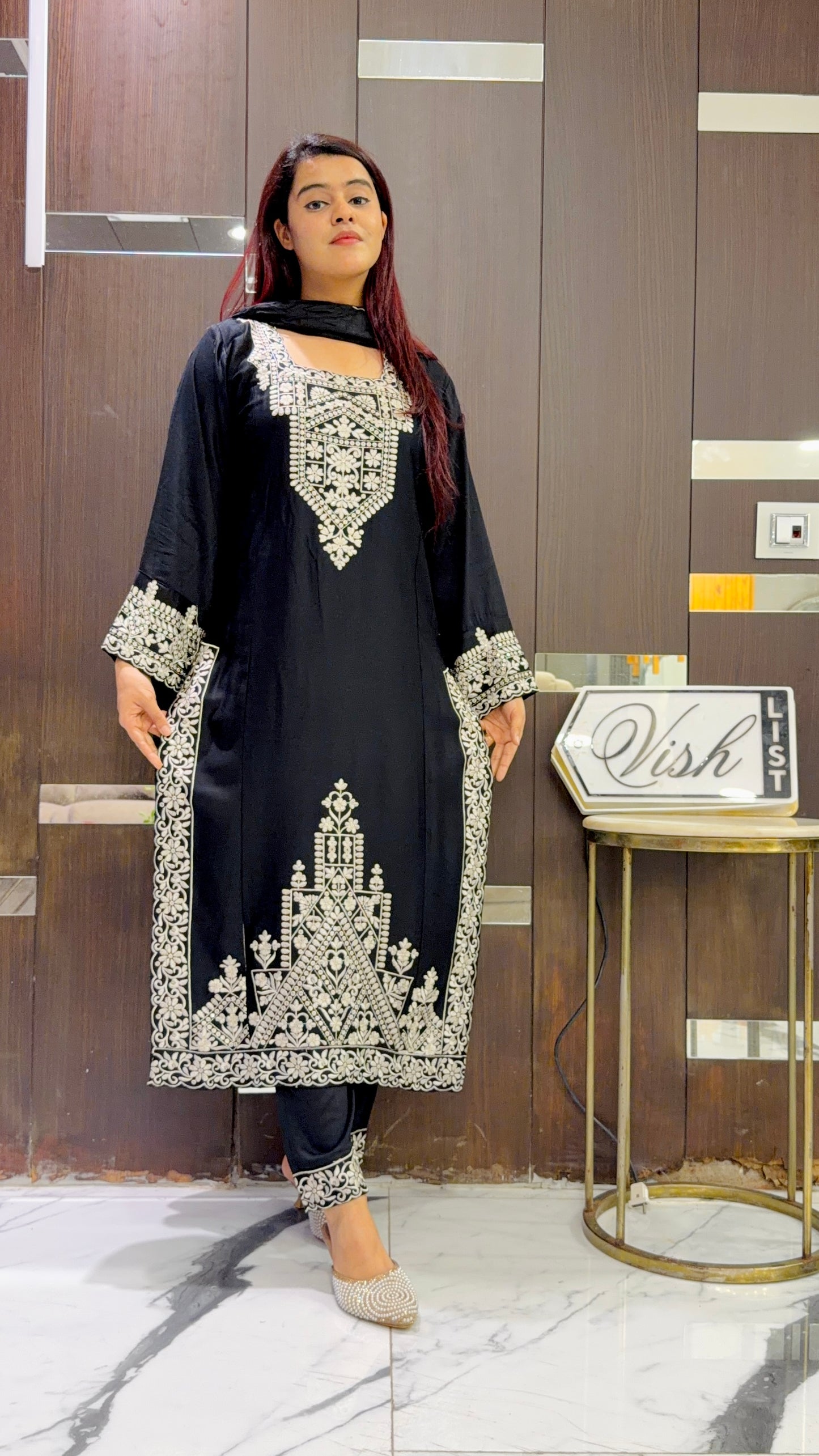 Pari Pakistani Kaftan Set 09