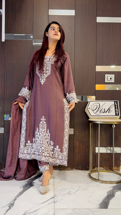 Pari Pakistani Kaftan Set 10