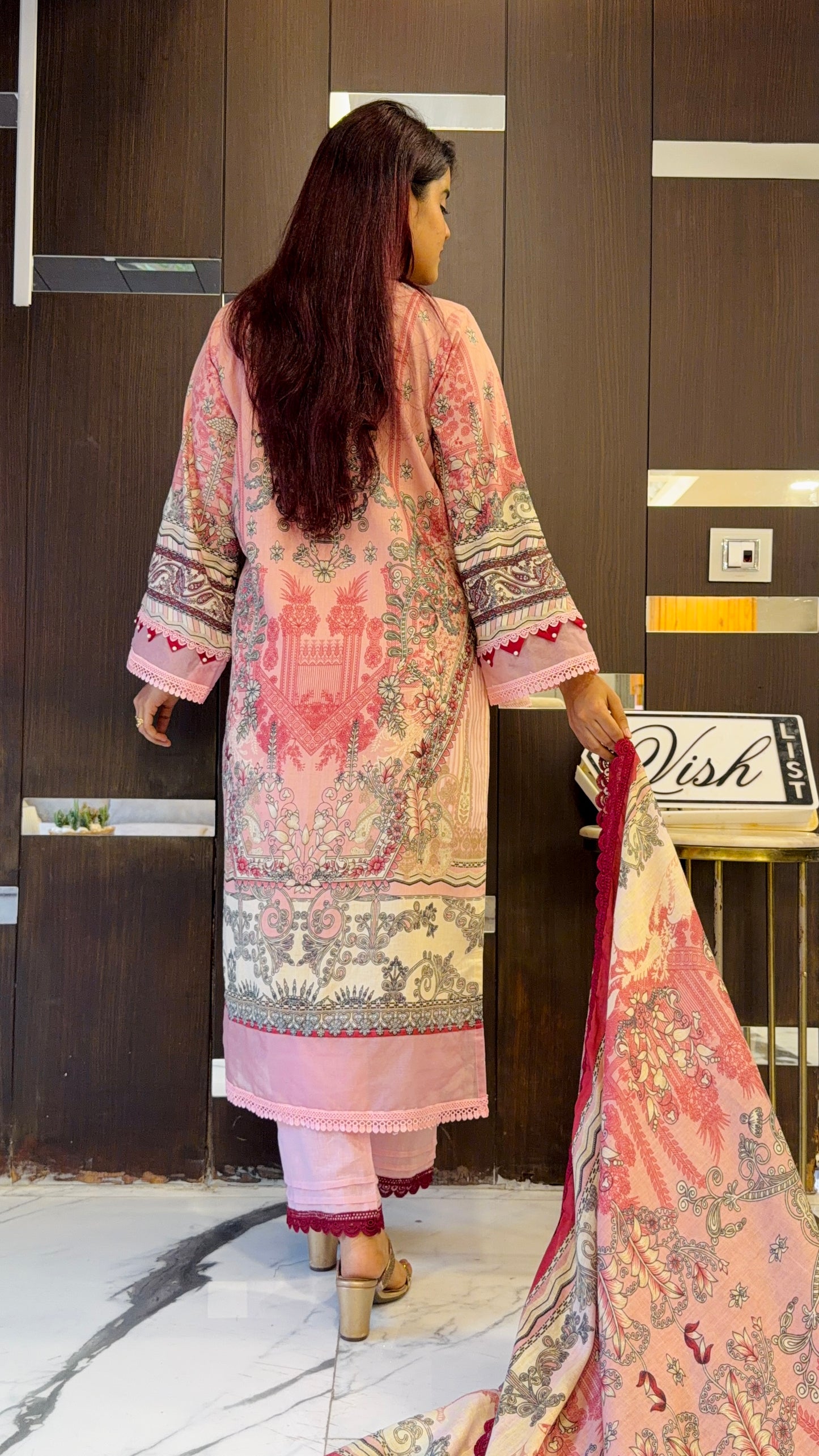 Shamah Pakistani Lawn Set 04