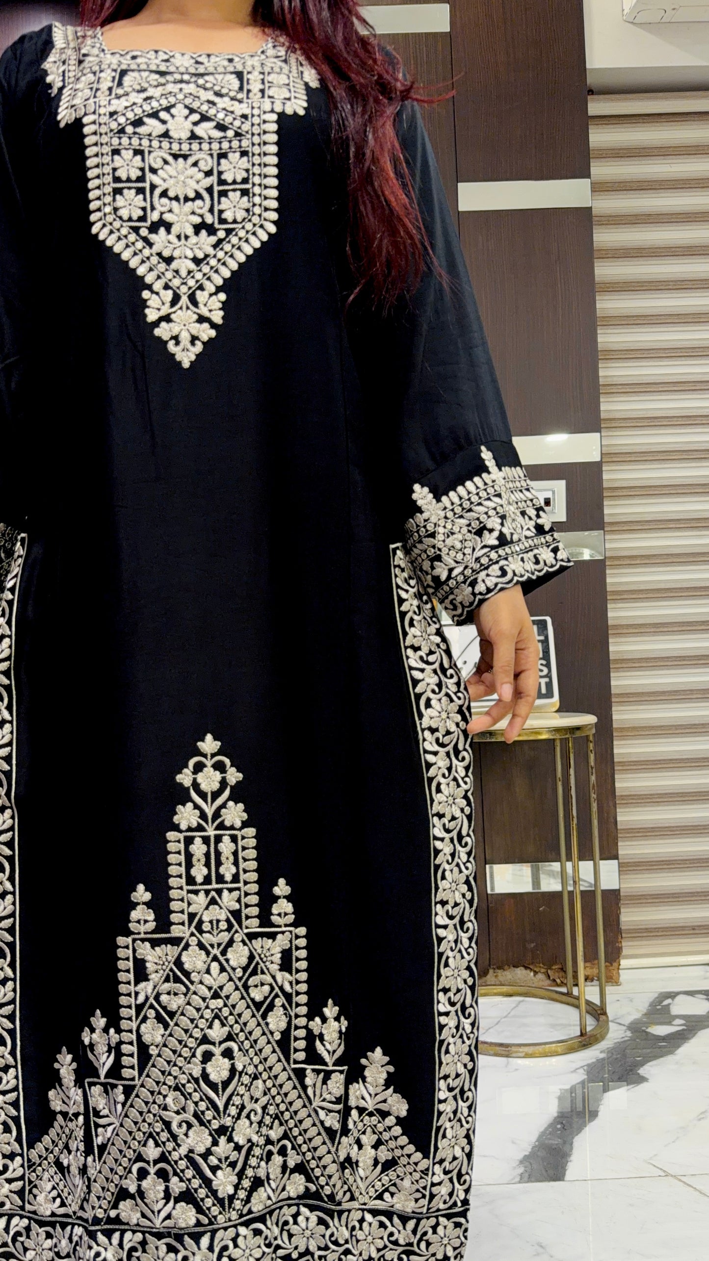 Pari Pakistani Kaftan Set 09