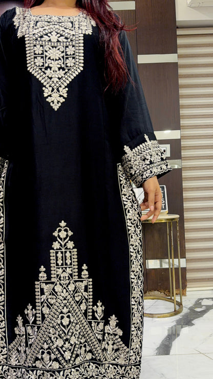 Pari Pakistani Kaftan Set 09