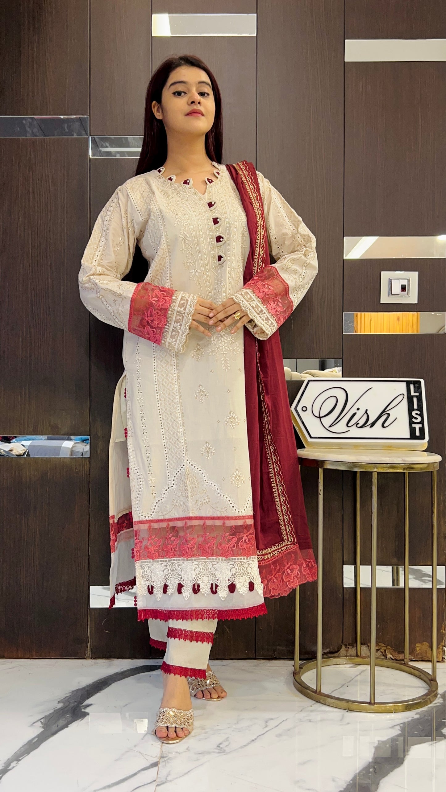 Hafza Pakistan Luxe Lawn Set 01