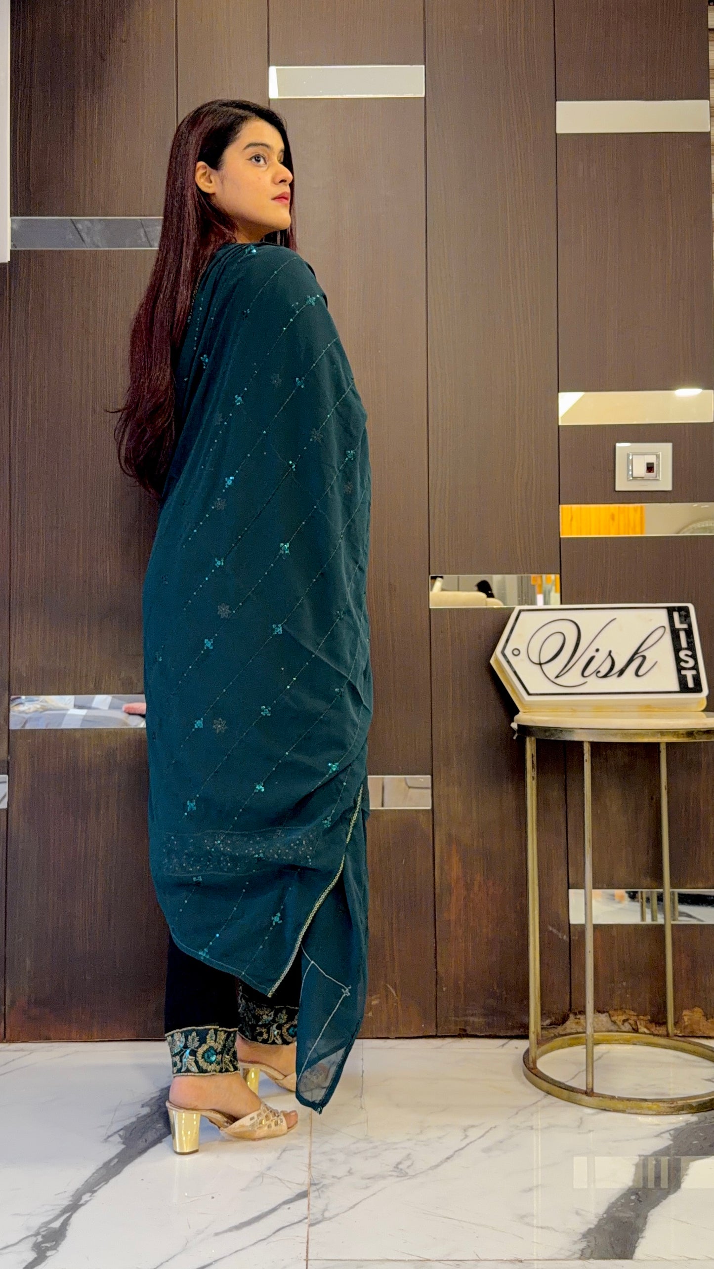 Zafrah Pakistani Formal Set 05