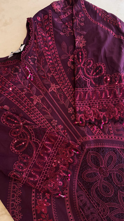 Izmir Pakistani Luxe Lawn Set 07