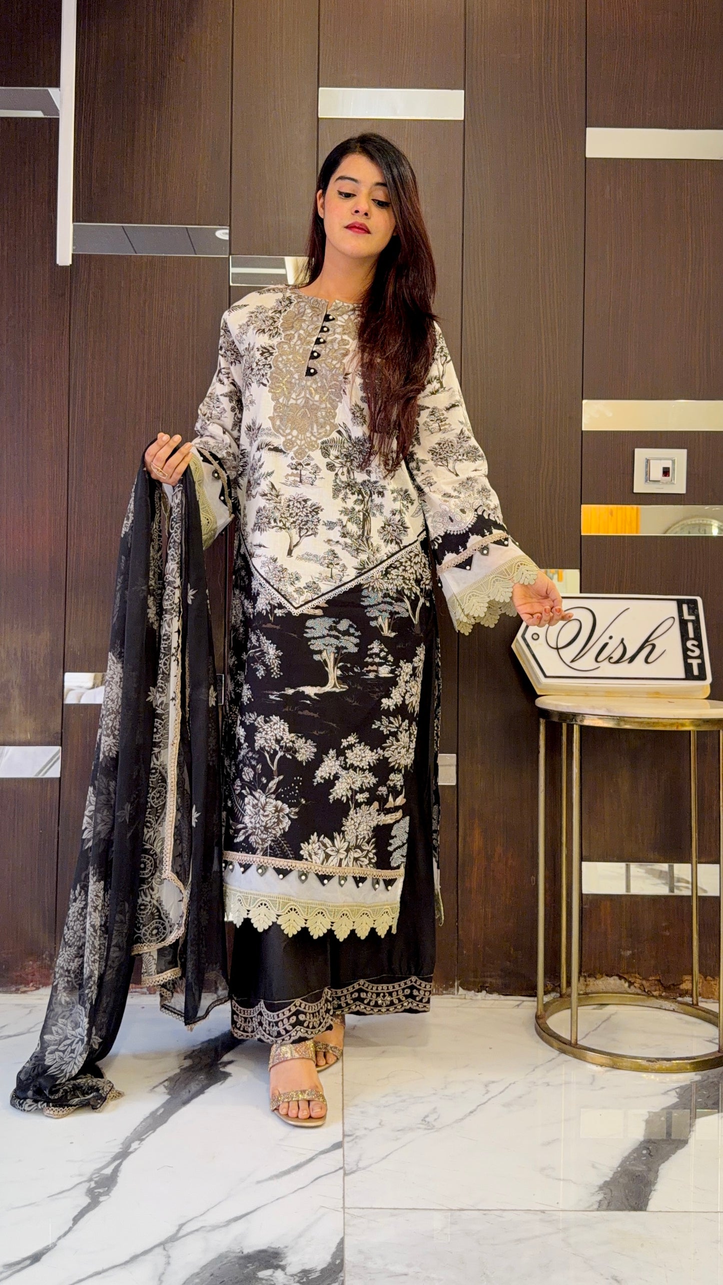 Bilkis Pakistani Lawn Set 05