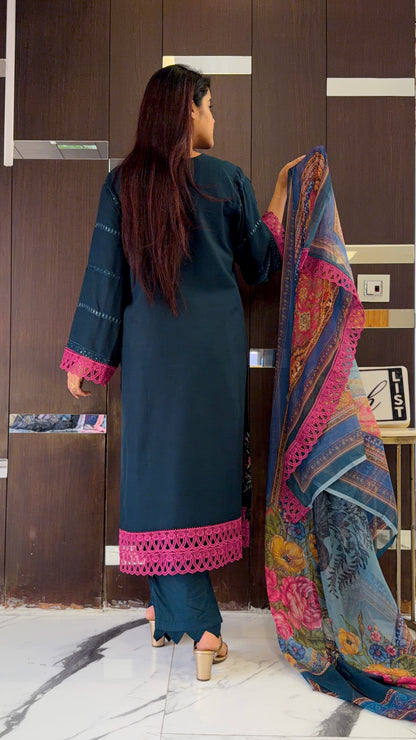 Jazmin Pakistani Luxe Lawn Set 08