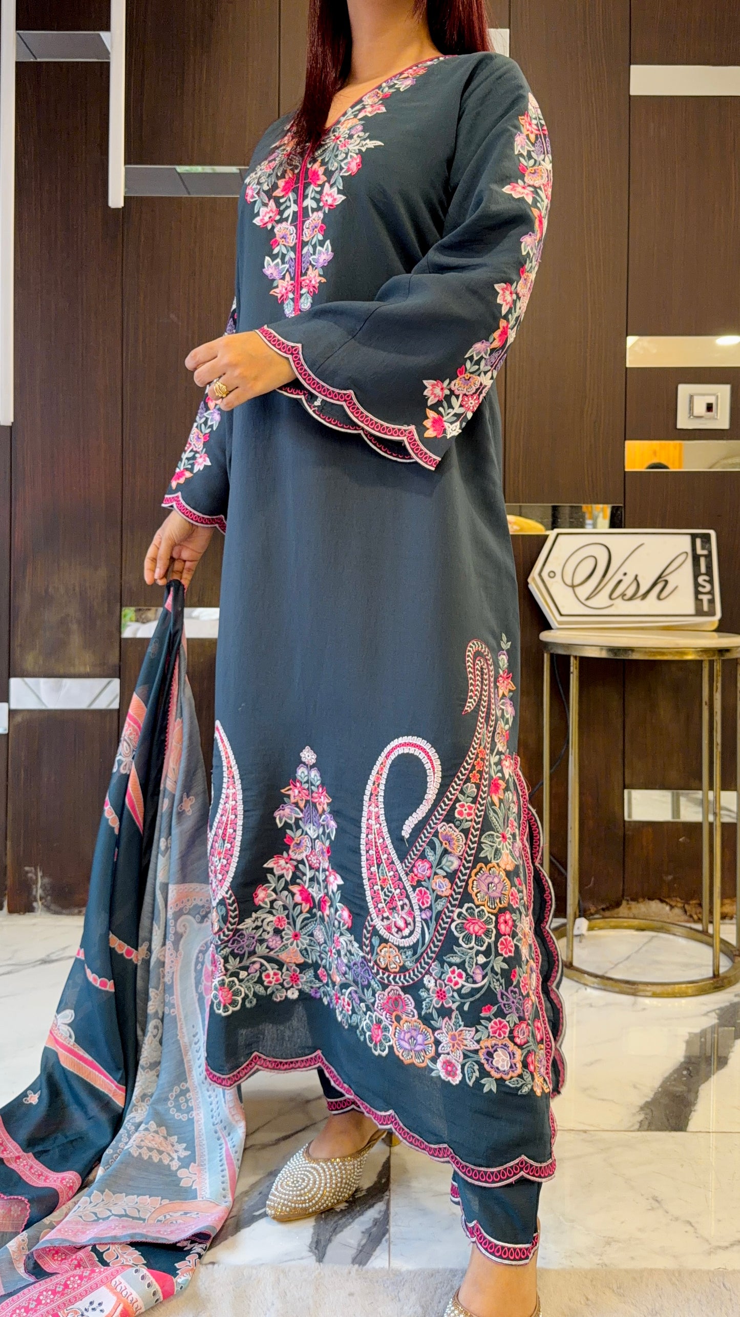 Pari Pakistani Kaftan Set 19