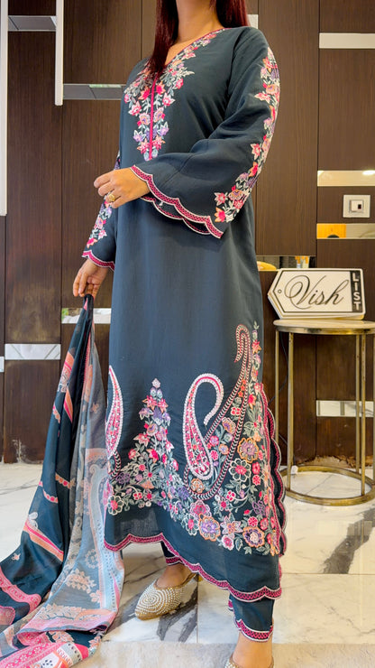 Pari Pakistani Kaftan Set 19